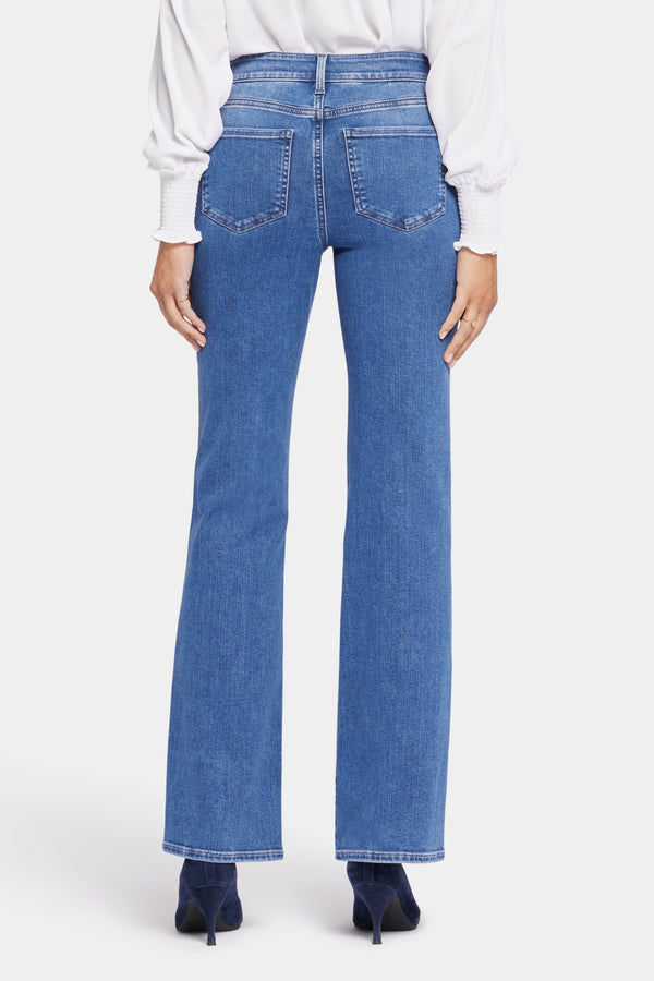 Blake Slim Flared Jeans avec taille haute | Stunning
