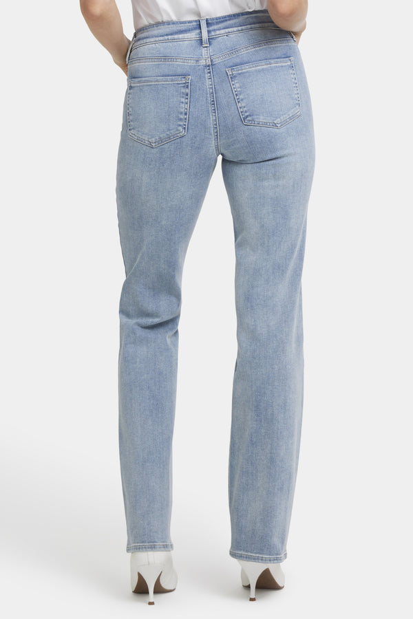 Blake High Rise Slim Flare Premium Denim Bleu Clair | Haley