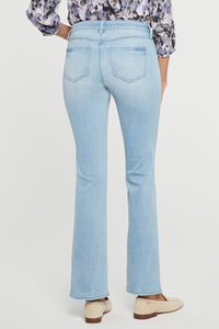 Barbara Bootcut Jeans Light Blue Premium Denim (Petite) | Northstar | Denim | NYDJ