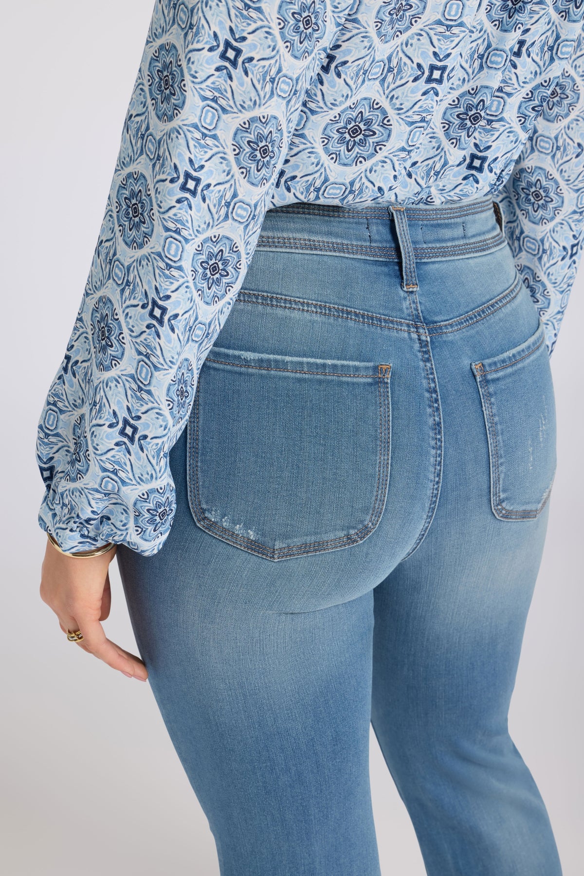 Marilyn Straight Jeans In Sure Stretch® Denim With High Rise | Port Sea | Denim | NYDJ