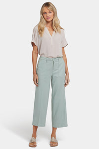 Wide Leg Cargo Capri Pants In Stretch Linen | Tomatillo | Pants | NYDJ