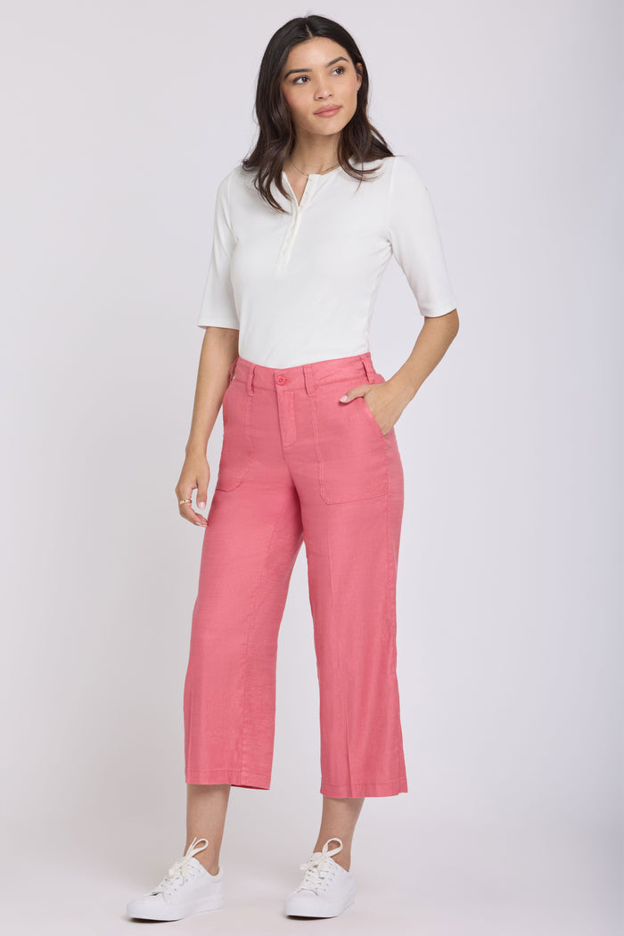 Wide Leg Cargo Capri Pants in Stretch Lin | Desert Rose