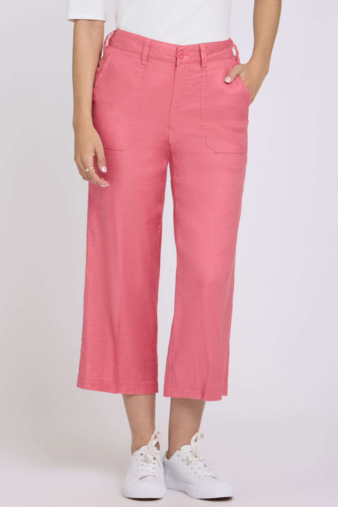 Wide Leg Cargo Capri Pants in Stretch Lin | Desert Rose
