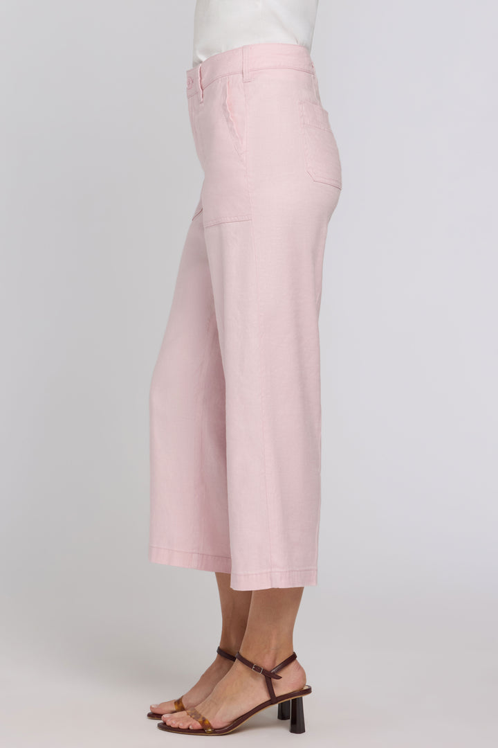 Wide Leg Cargo Capri Pants in Stretch Lin | Light Lilac