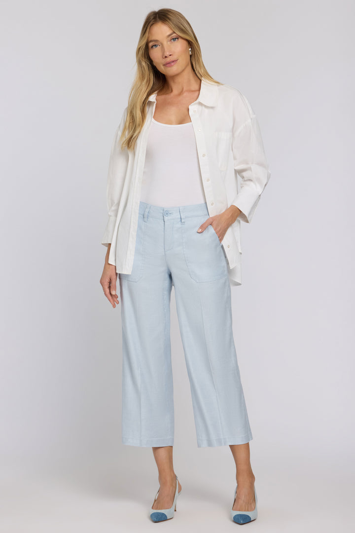 Wide Leg Cargo Capri Pants in Stretch Lin | Blue Clover