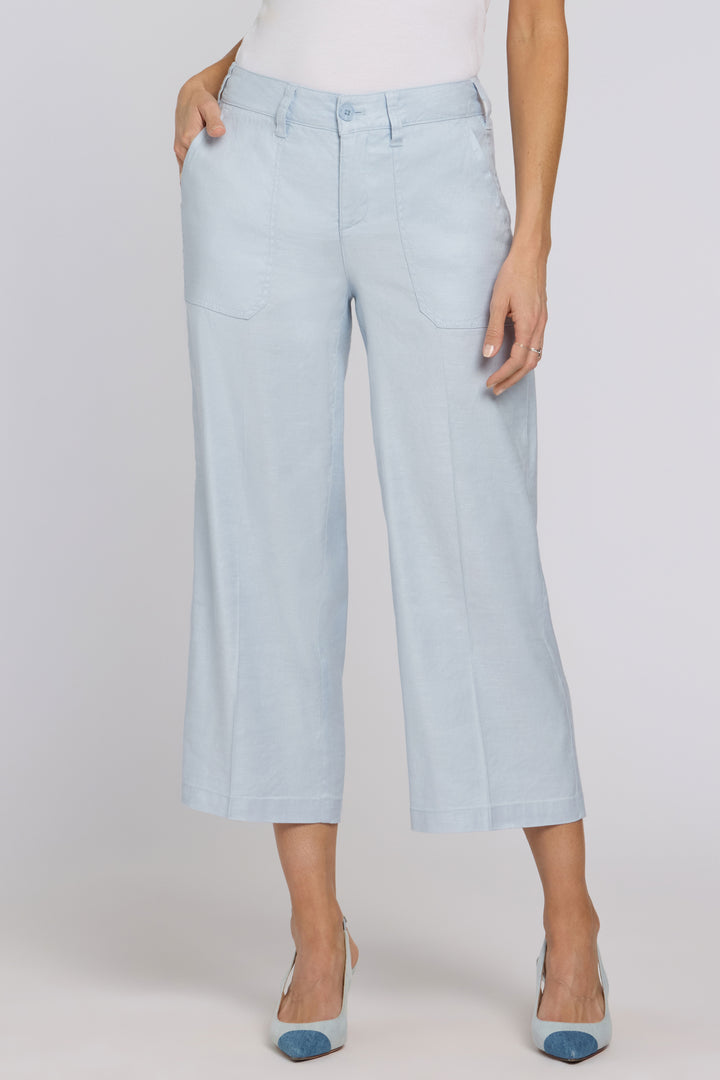Wide Leg Cargo Capri Pants in Stretch Lin | Blue Clover