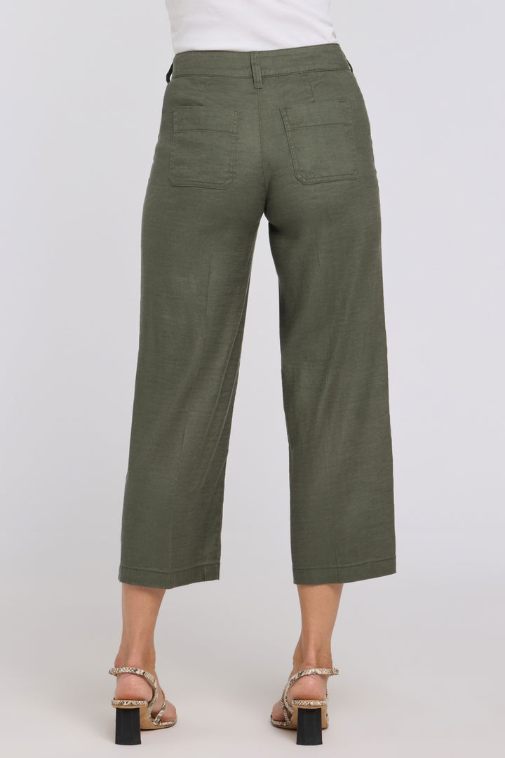 Wide Leg Cargo Capri Pants in Stretch Lin | Desert Green