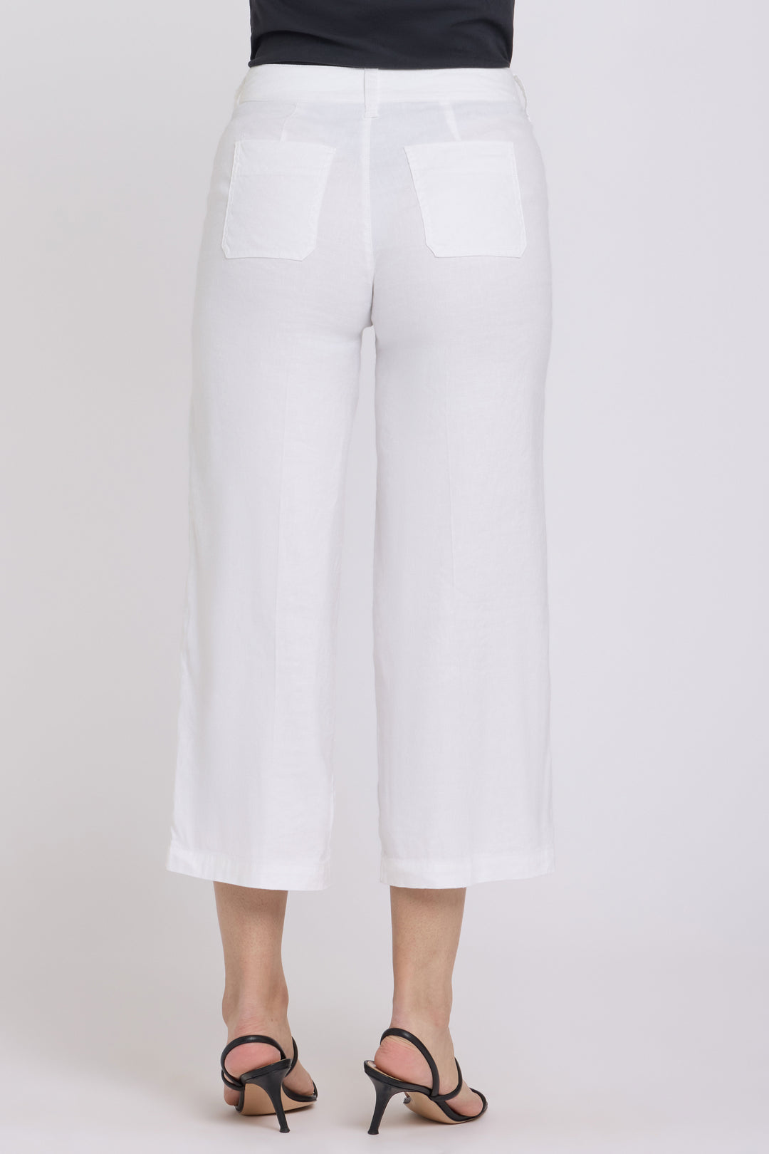 Wide Leg Cargo Capri Pants in Stretch Lin | Optic White