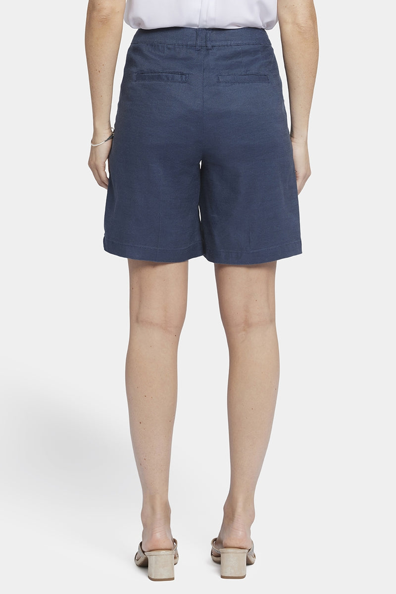 Relaxed Short Dark Blue Stretch Linen | Oxford Navy | Shorts | NYDJ