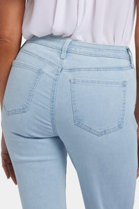 Chloe Capri | Clear Water | Pants | NYDJ