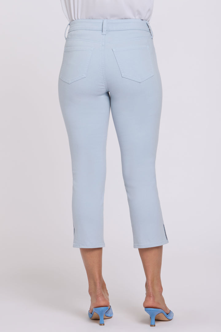 Chloe Capri Jeans En Cool Embrace® Denim | Blue Clover
