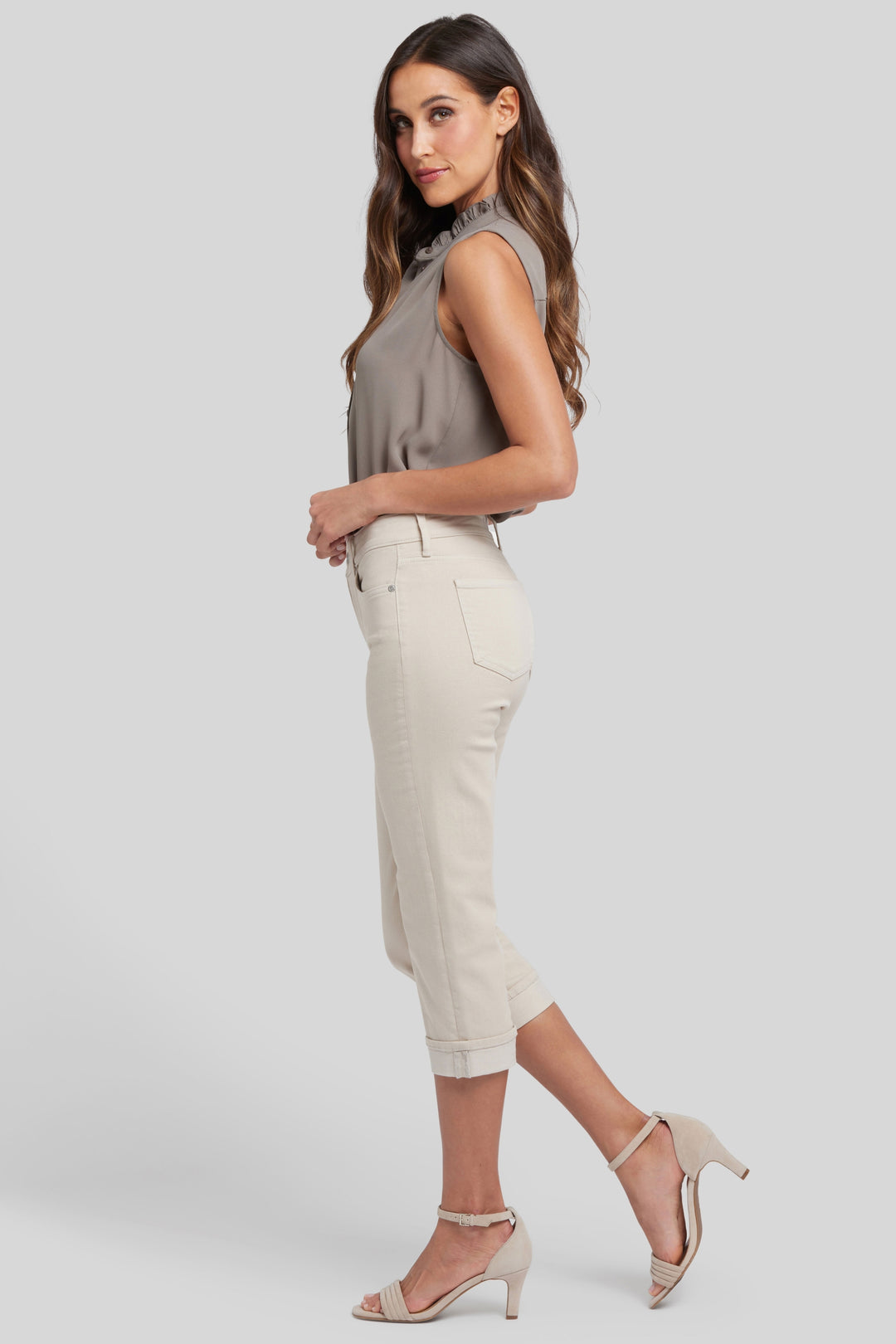 Marilyn Straight Crop Jeans En Cool Embrace® Denim Avec Cuffs | Feather