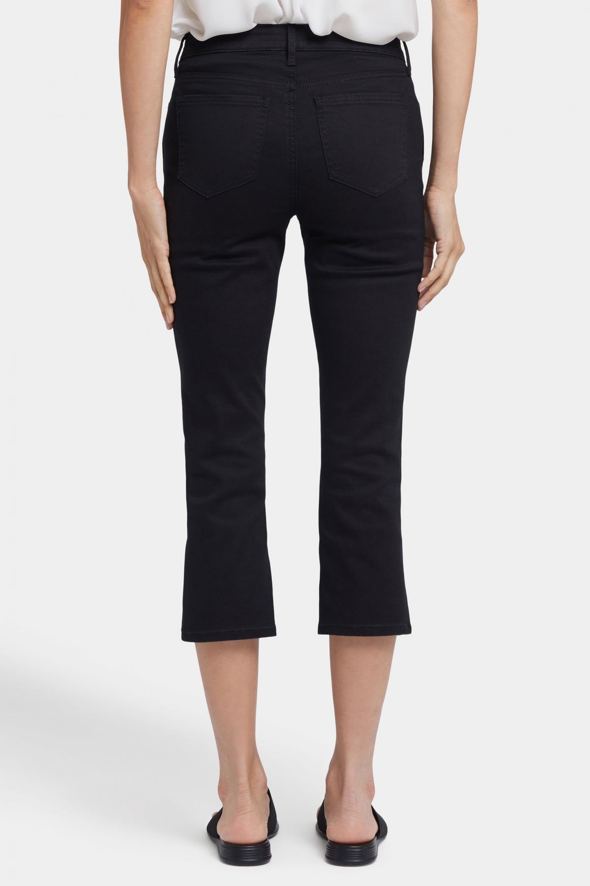 Chloe Capri Jeans With Side Slits | Black | Pants | NYDJ