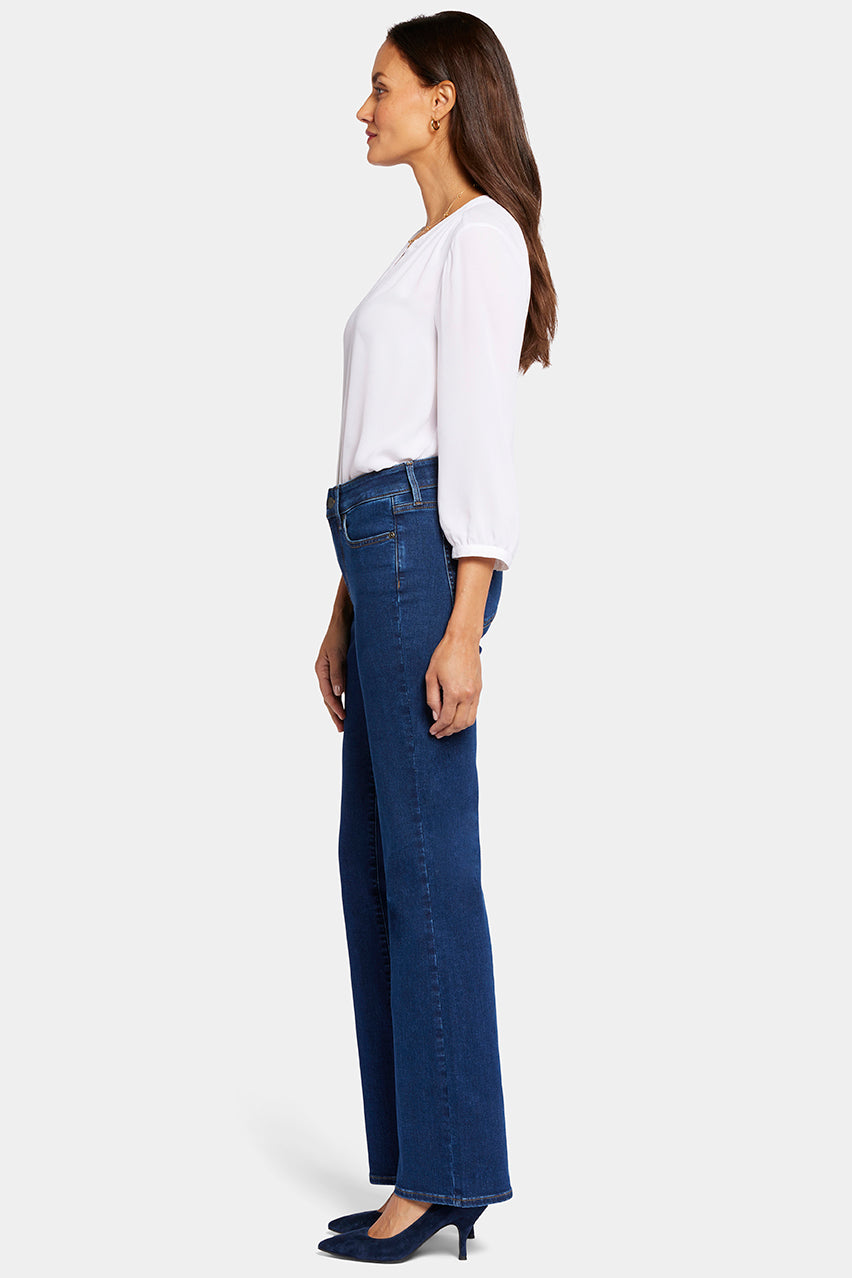 Blake Slim Flared Jeans With High Rise | Quinn | Pants | NYDJ