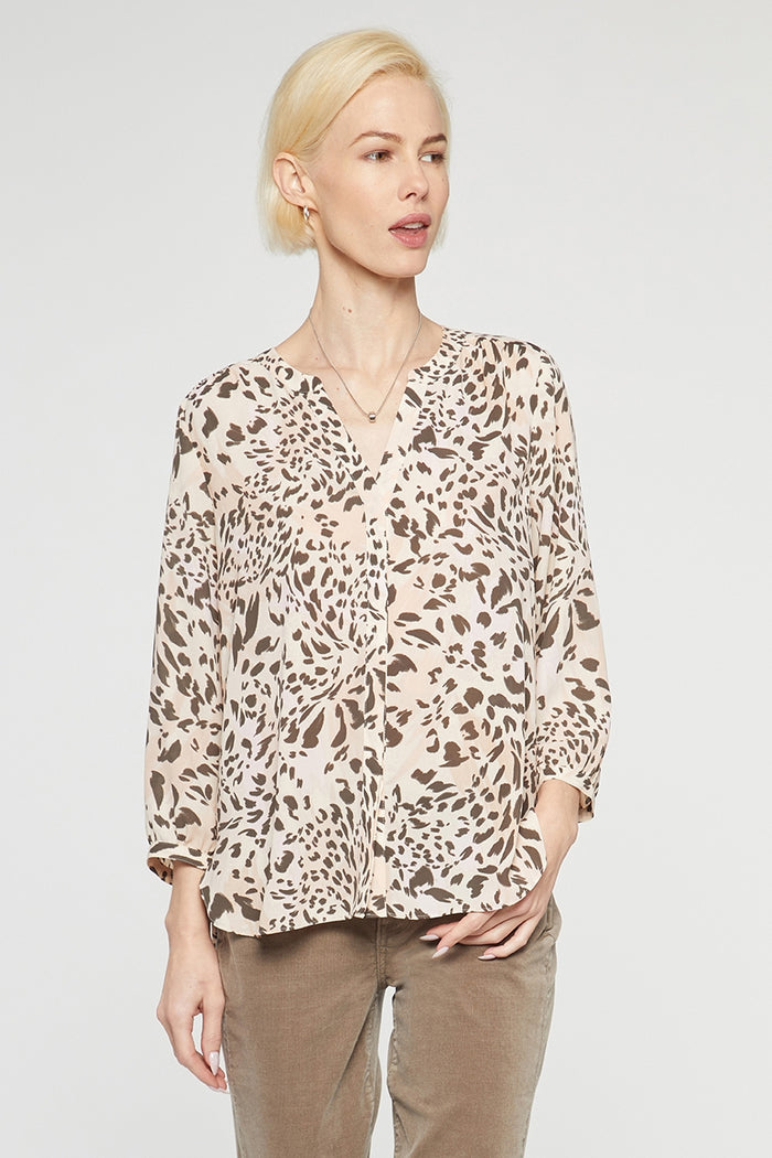 Pintuck Blouse Animal Print | Tupelo Cat | Blouse | NYDJ