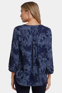 Pintuck Blouse | Manuela Reina | Blouse | NYDJ