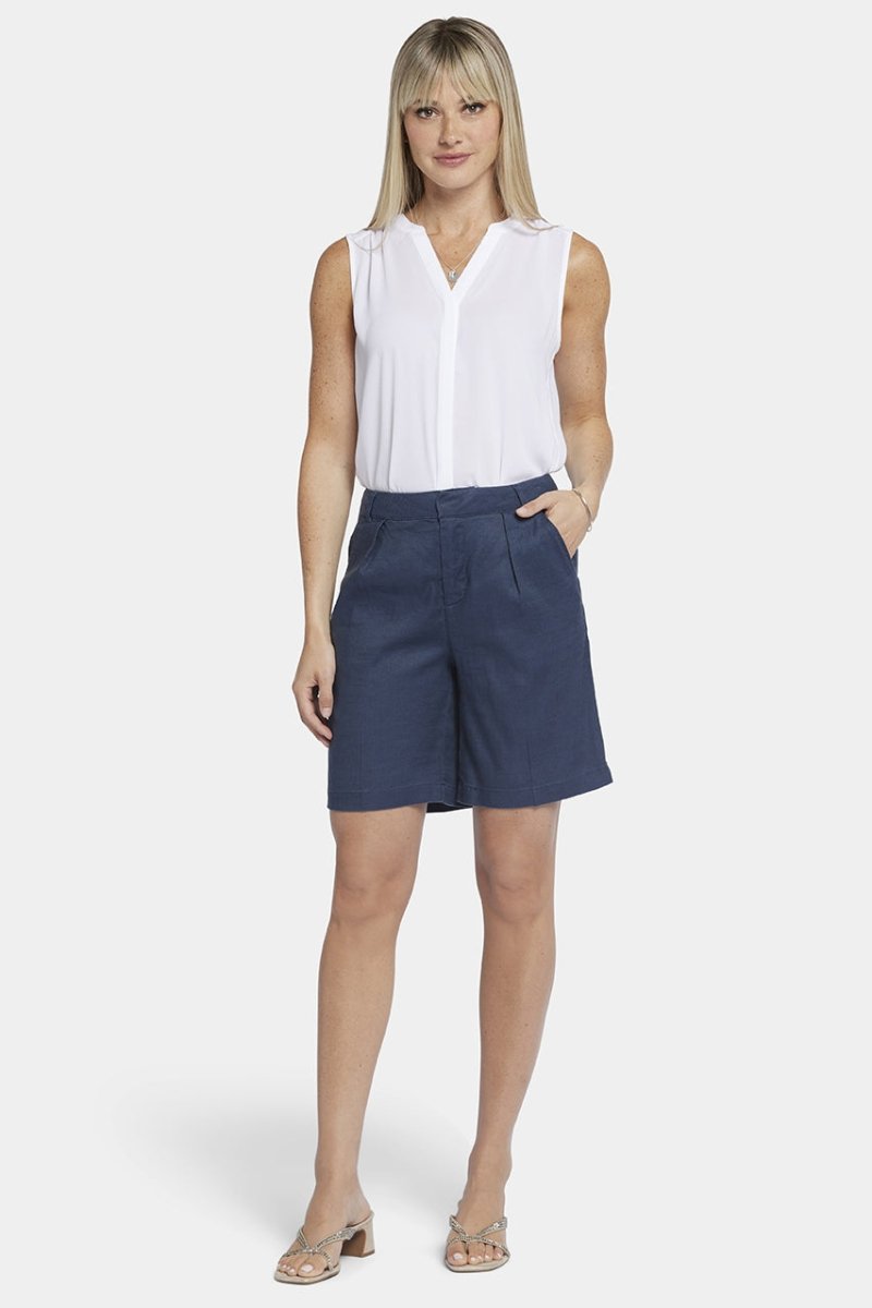 Relaxed Short In Oxford Navy Stretch Linen | Oxford Navy | Shorts | NYDJ